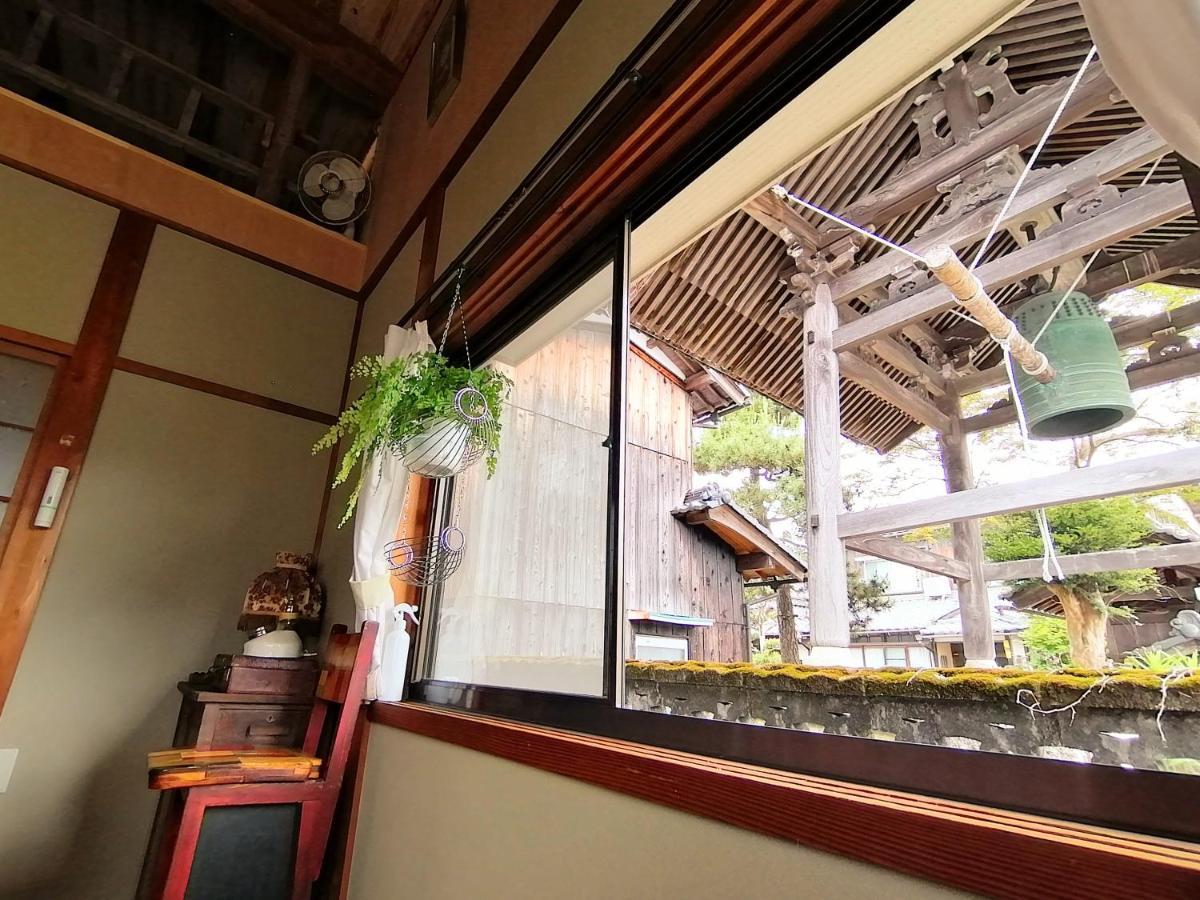 静かに過ごす古民家ステイ Staying Quietly In Renovated House Takashima Exteriör bild